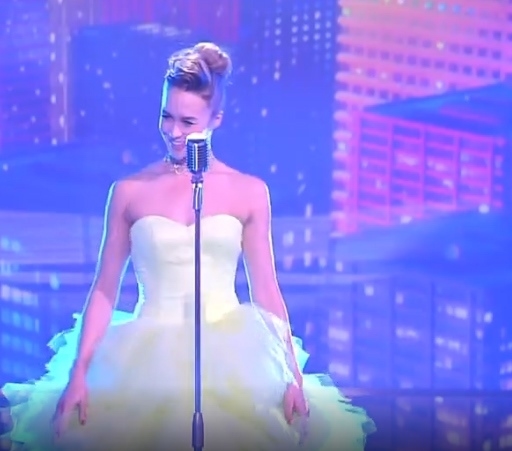 Danah indossa un abito della collezione<br />
PASTORE BRIDAL